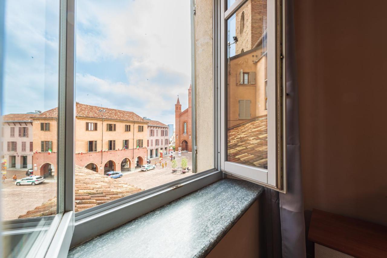Appartamento Palazzo Ciravegna Alba  Esterno foto